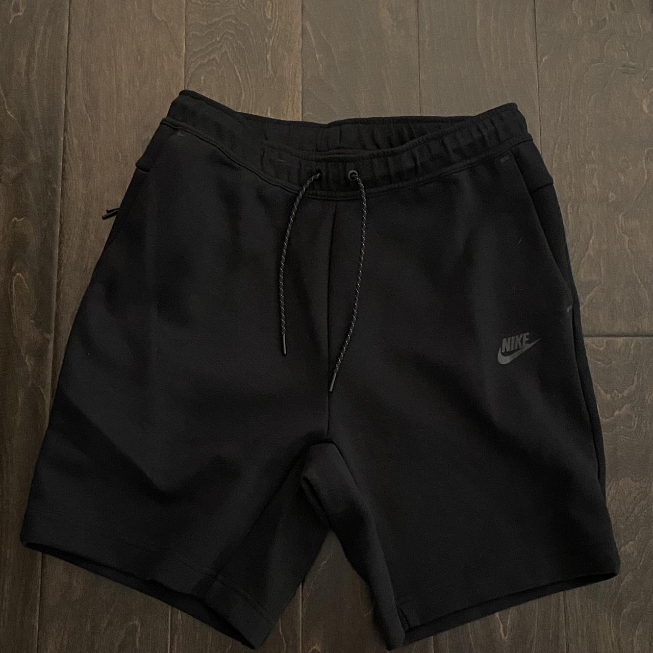 nike tech shorts sizing