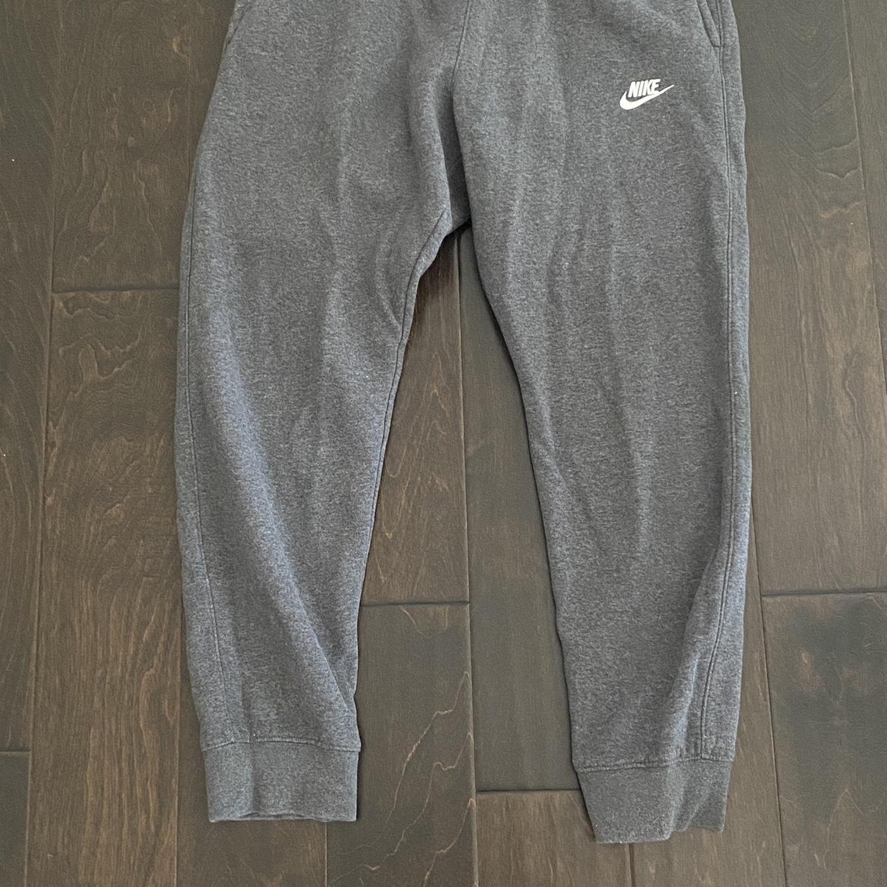 Grey nike sweatpants new with tags 📍Size : - Depop