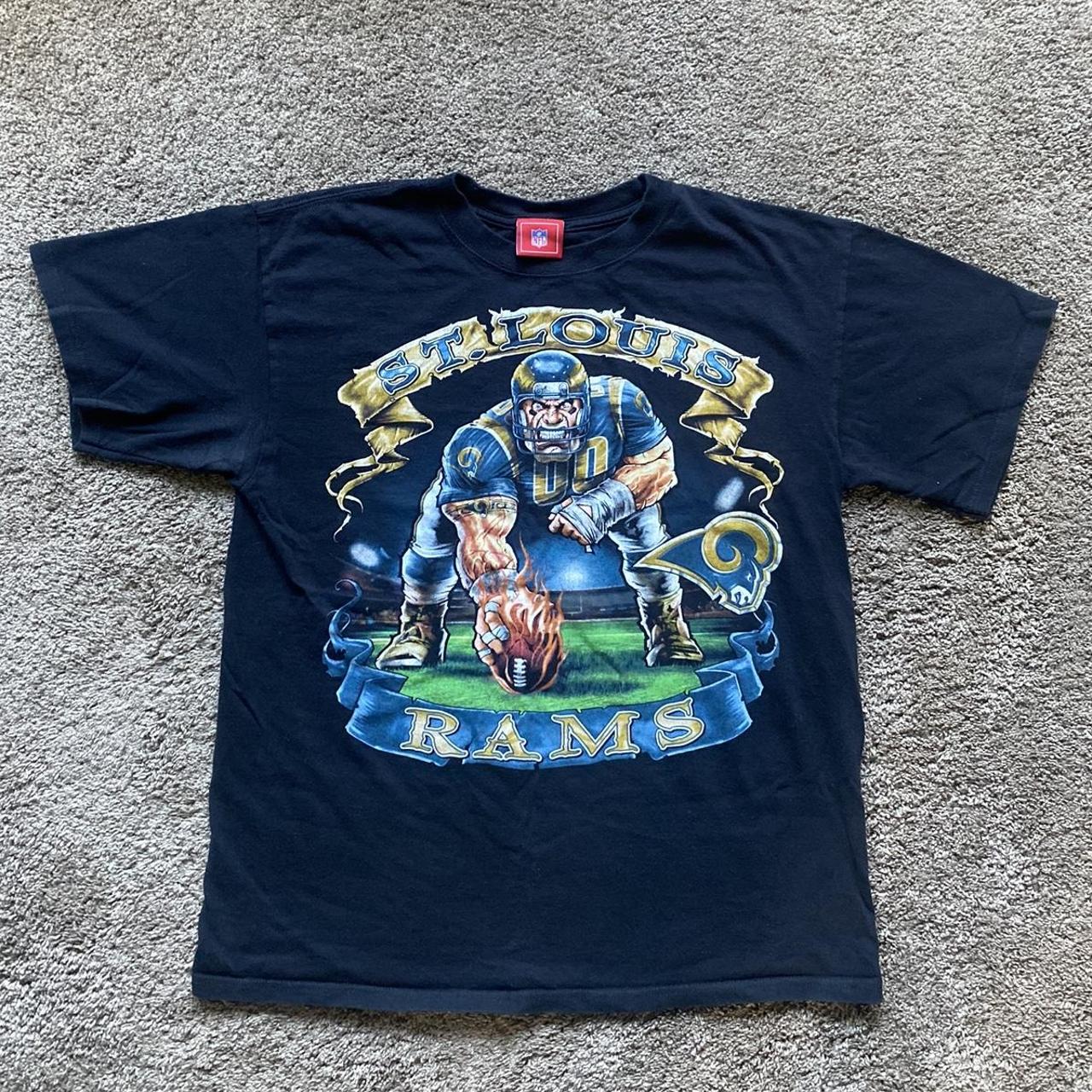 St. Louis Rams graphic tee Preowned. No stains or - Depop