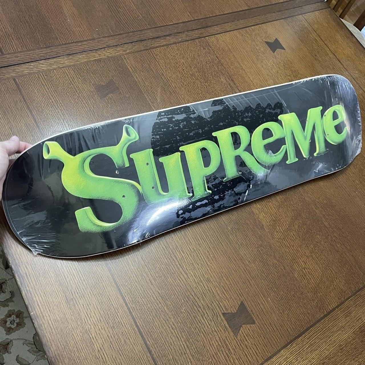 Supreme Black and Green Skates-skateboards-scooters | Depop