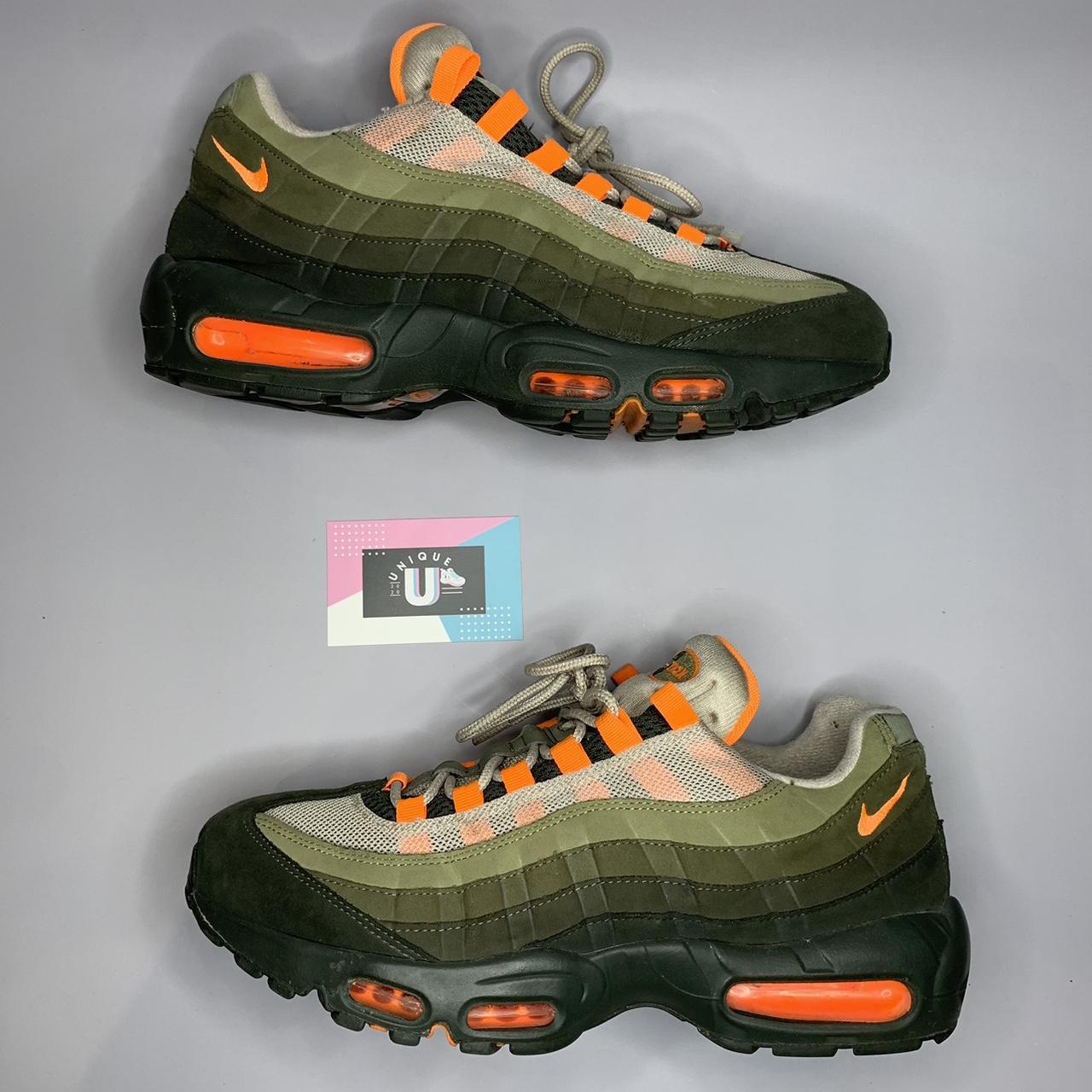 Mens orange air deals max 95