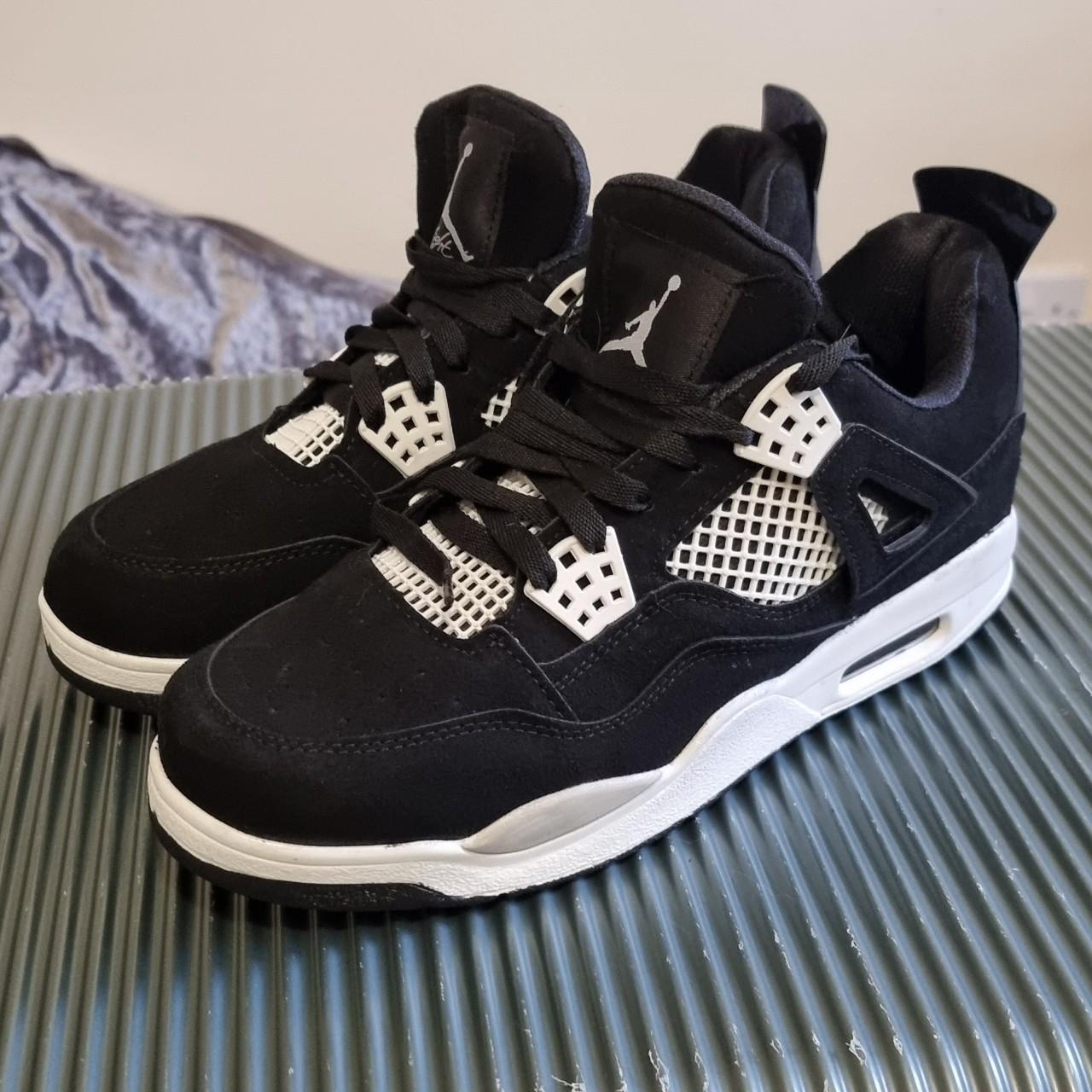 mens jordan 4 trainers