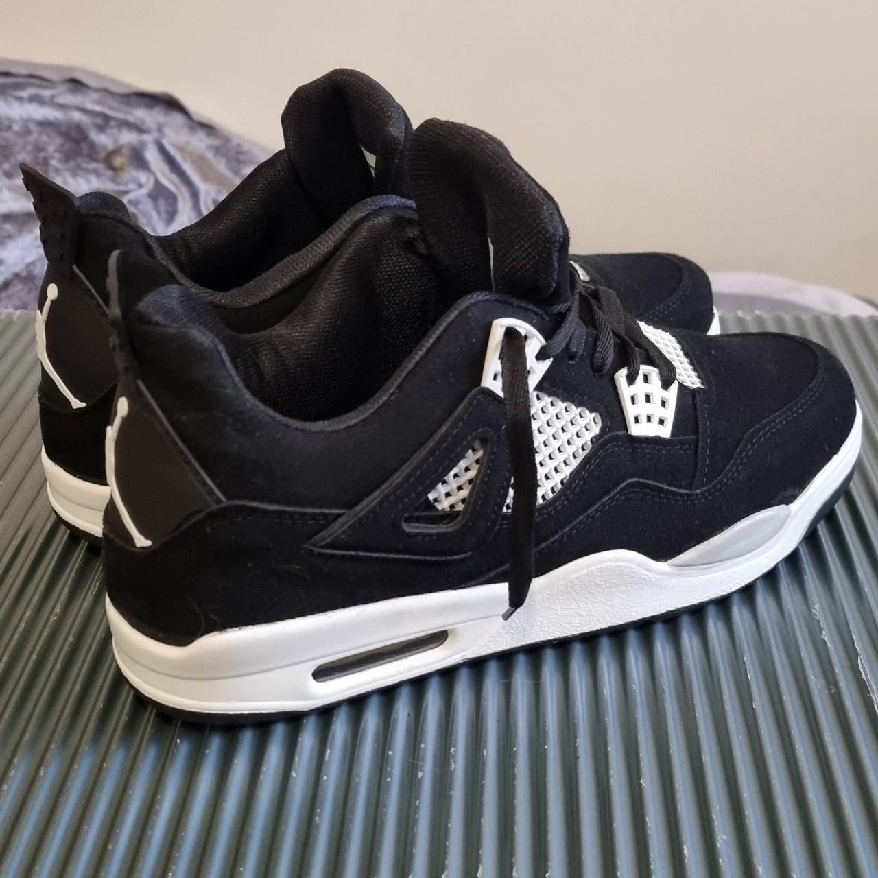 mens jordan 4 trainers
