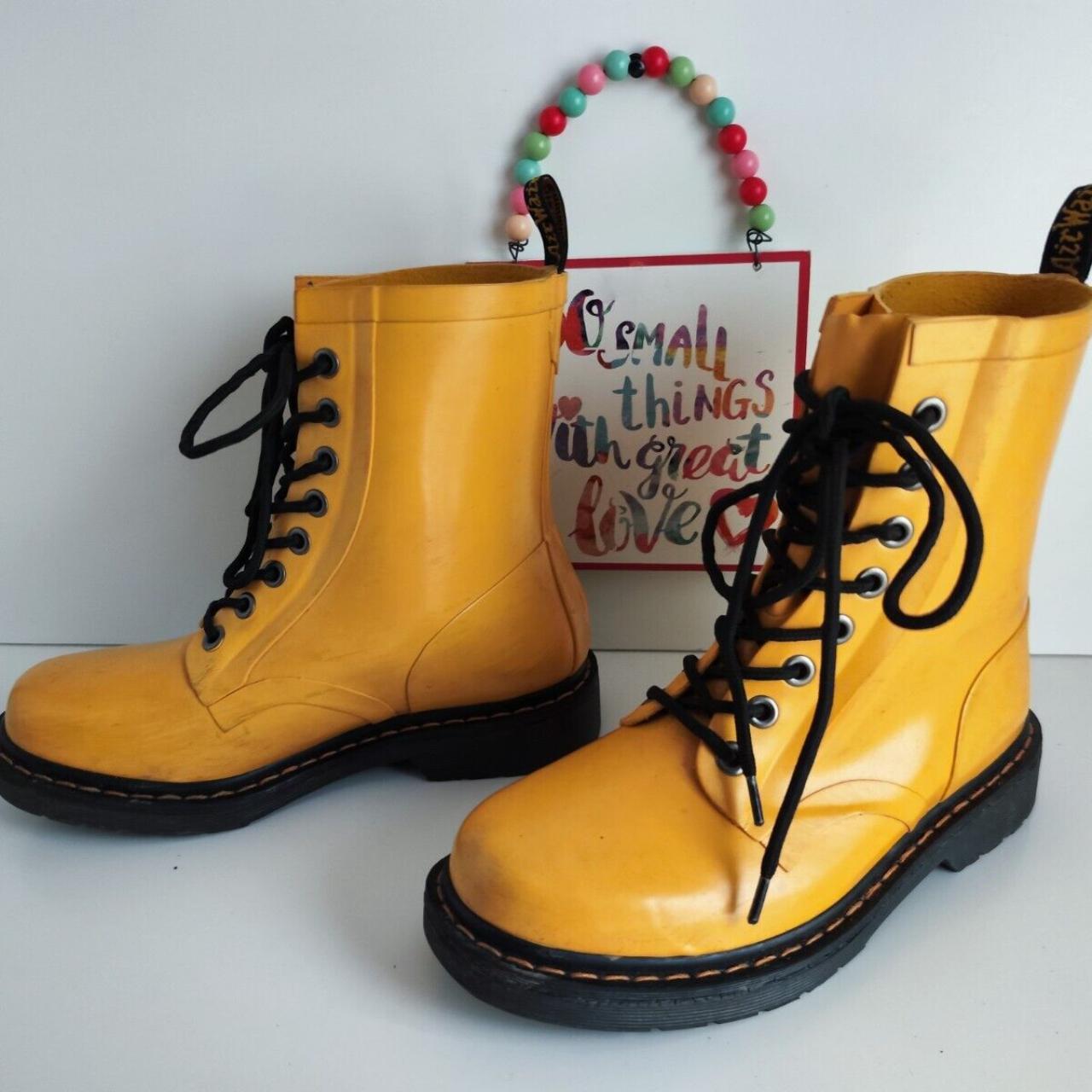 Dr martens drench on sale wellies