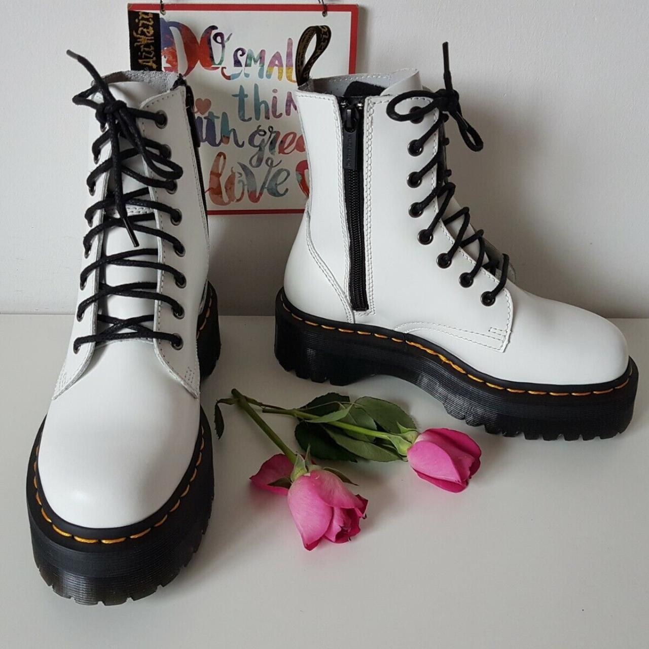 Dr martens jadon chunky best sale flatform boots