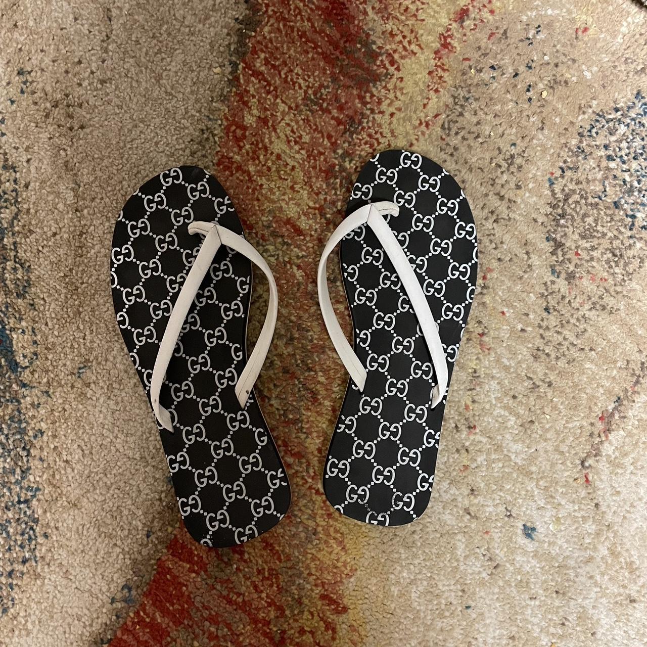 men gucci flipflops