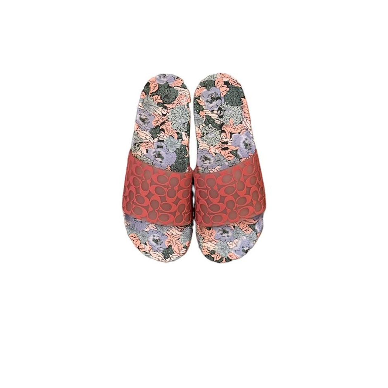 Coach slides size online 9