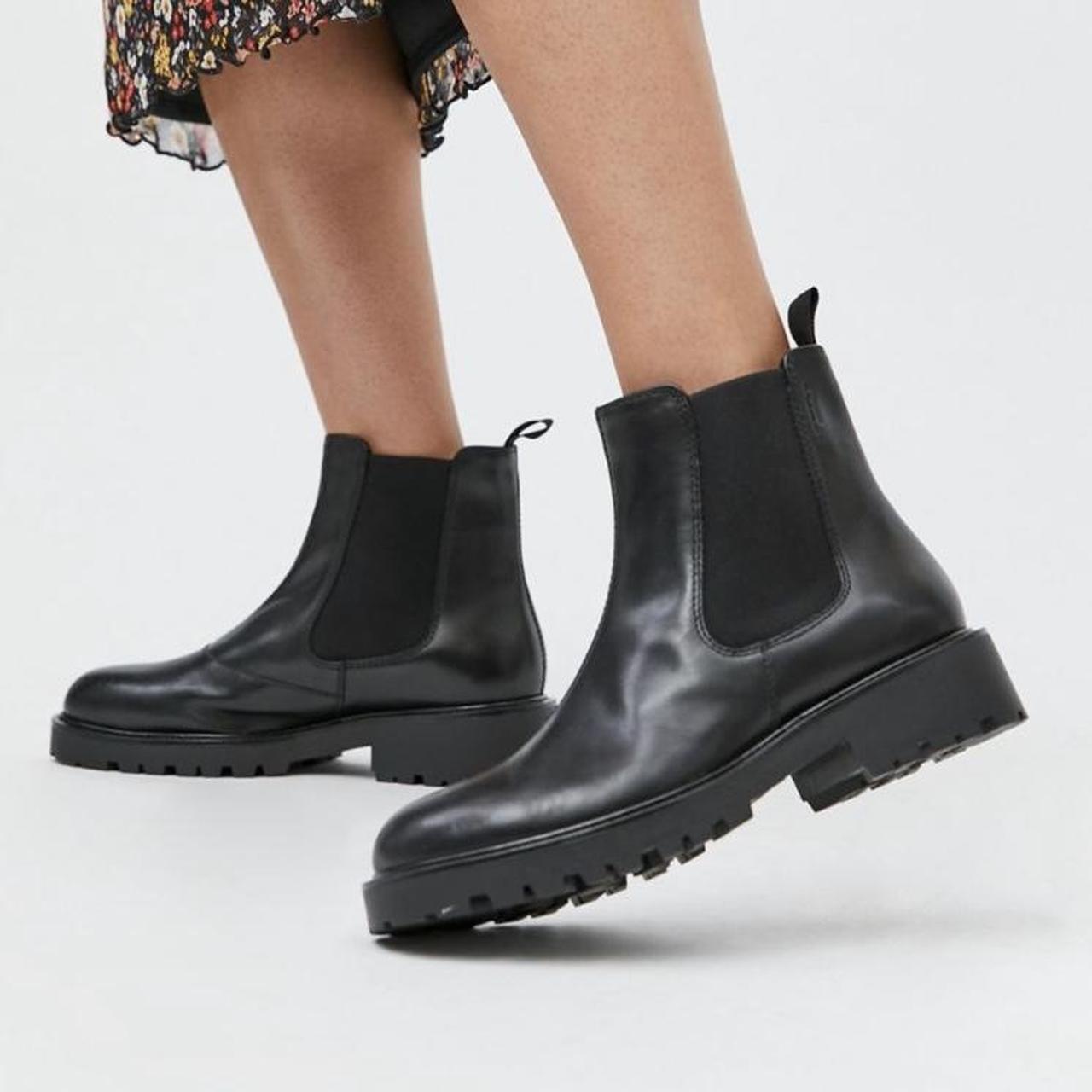 Vagabond Women's Black Boots Depop