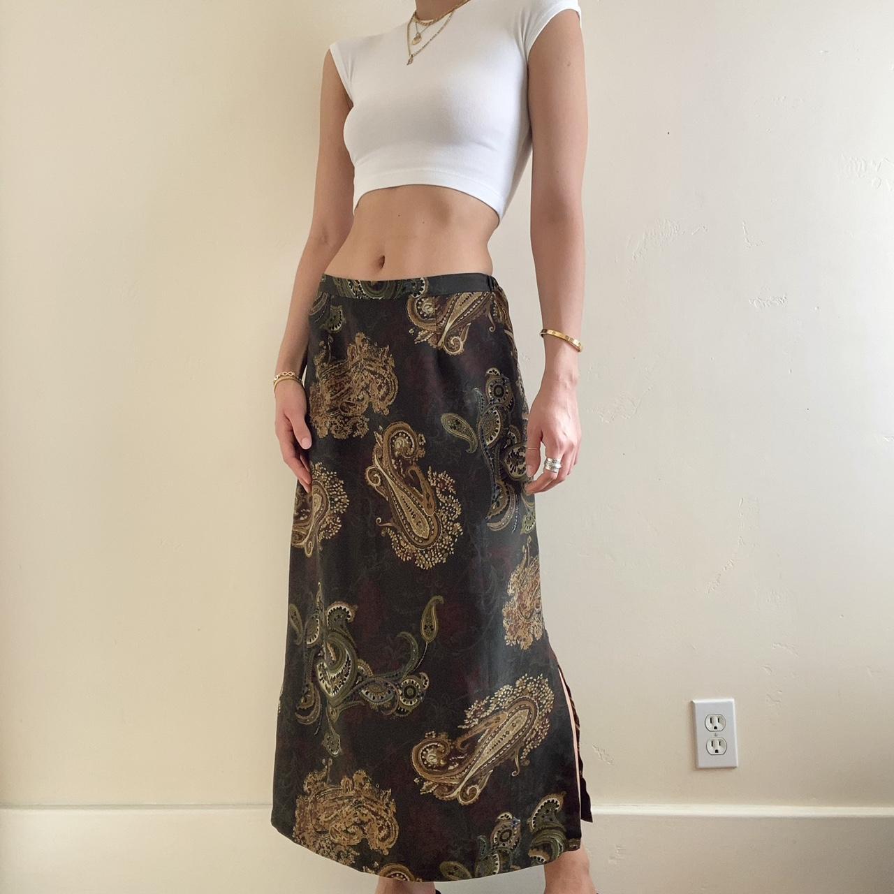 Stunning Maxi Paisley Skirt - Size M (runs true to... - Depop