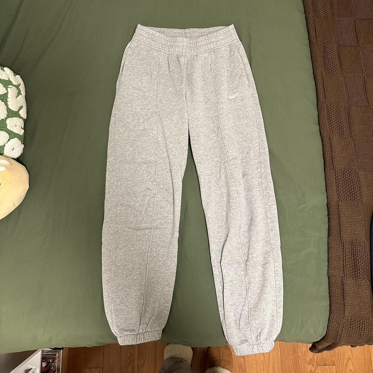 womens gray nike sweatpants