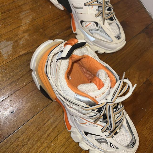 Balenciaga track blanche online et orange