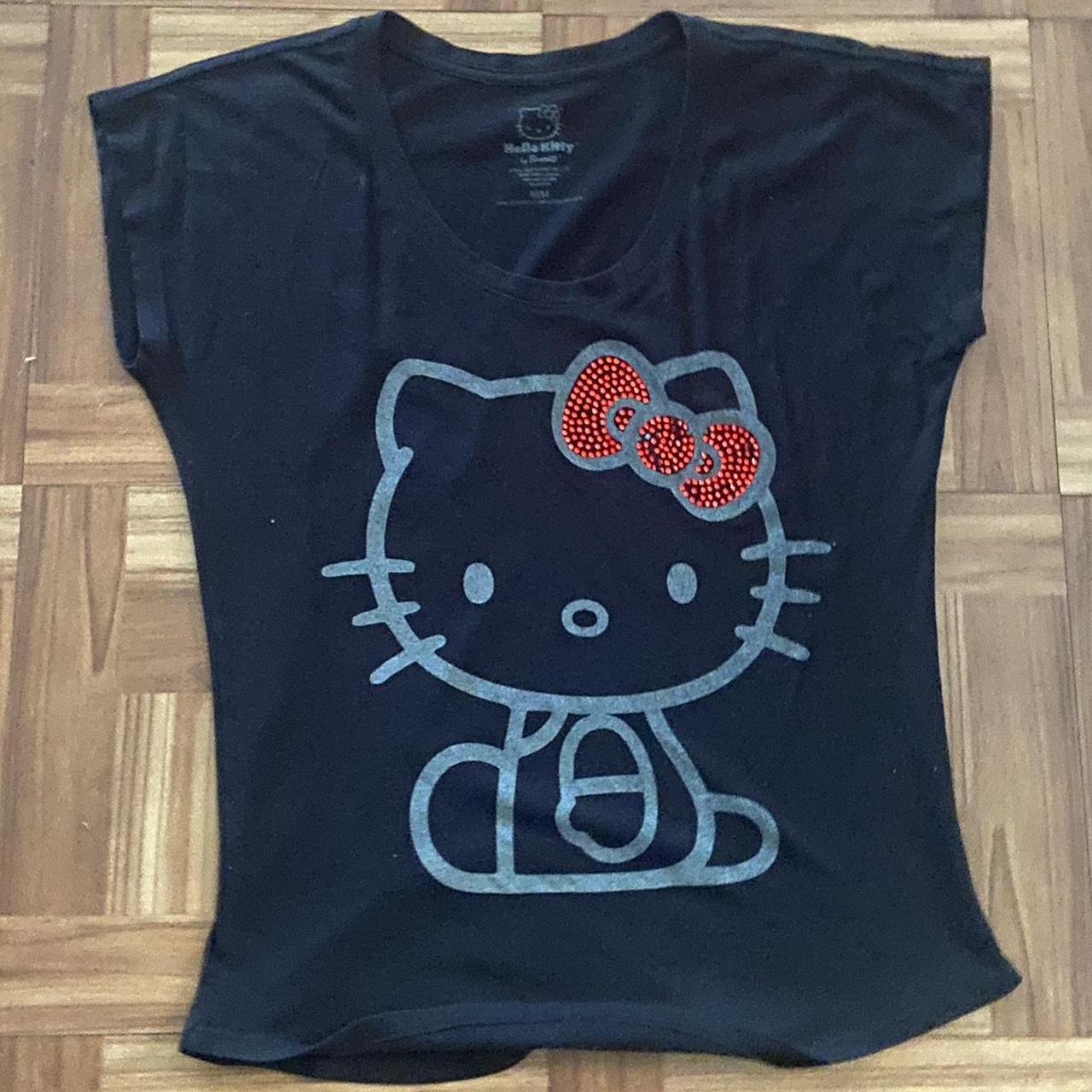 Hello Kitty Women's Black and Red T-shirt | Depop
