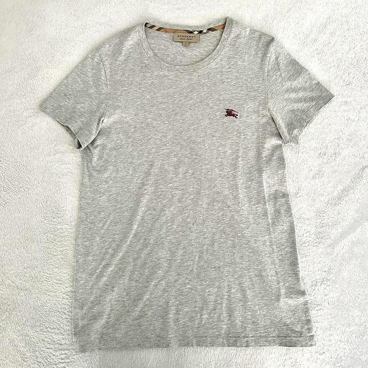 【送料&関税込】Burberry Light Grey Equestrian Print T-shirt 送料&関税込】Burberry Light Grey Equestrian Print T-shirt