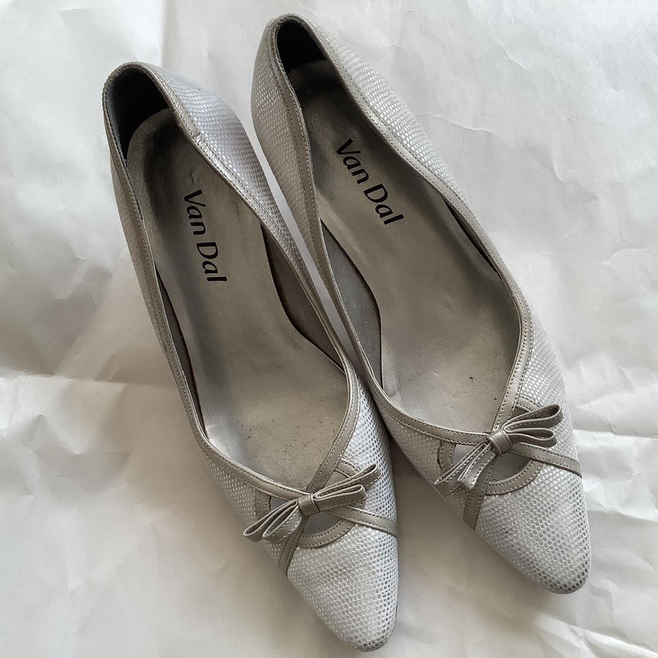 Van clearance dal silver shoes