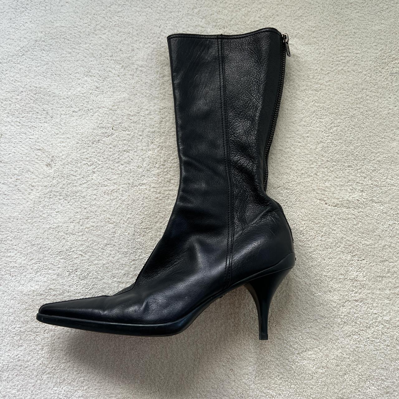 希少　美品　miu miu ヒール　35 黒 Miu Miu Vintage like new black leather zip up kitten | Depop