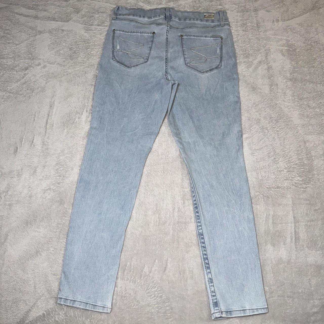 item listed by sal_n_val_onestop