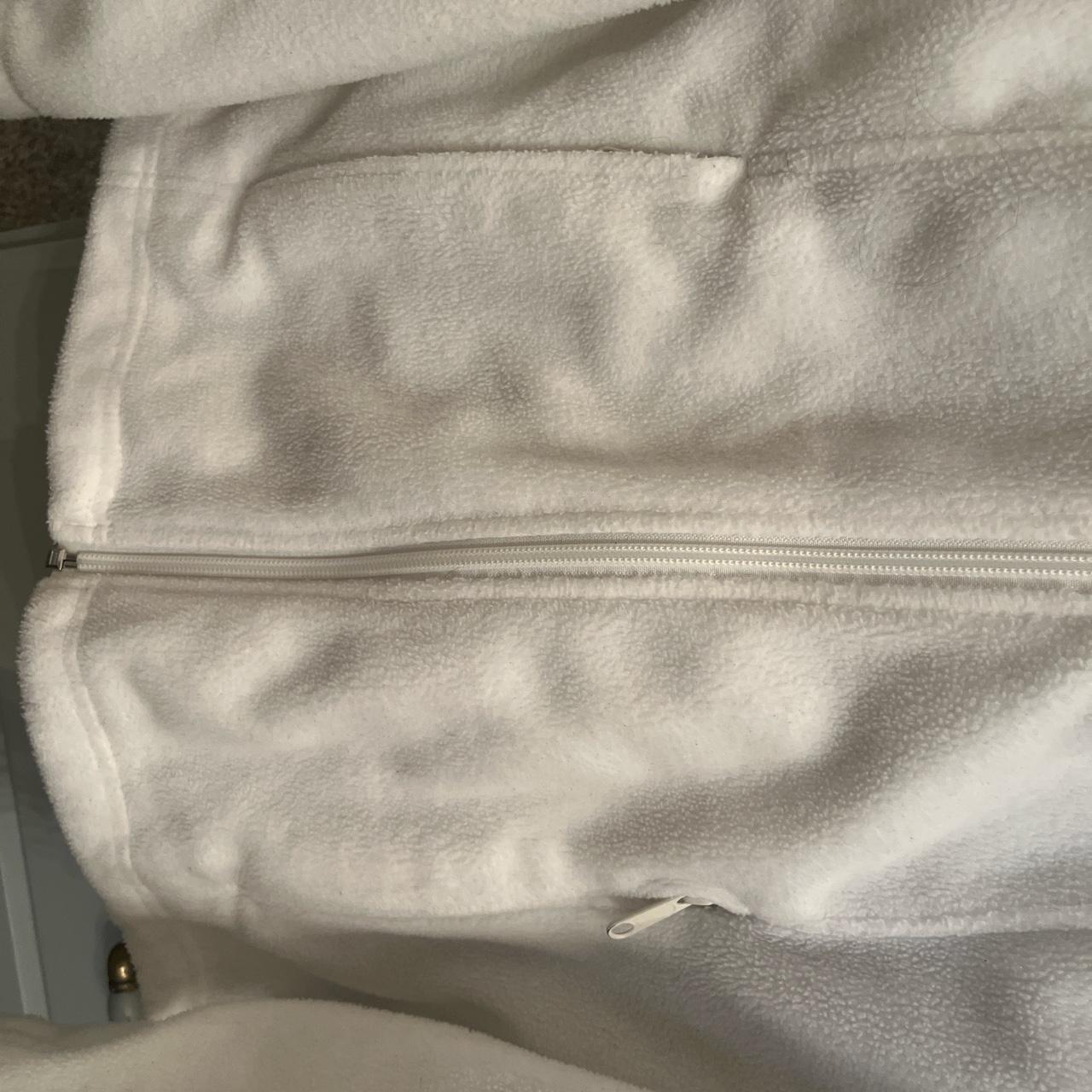 Columbia white fleece jacket Size small Depop