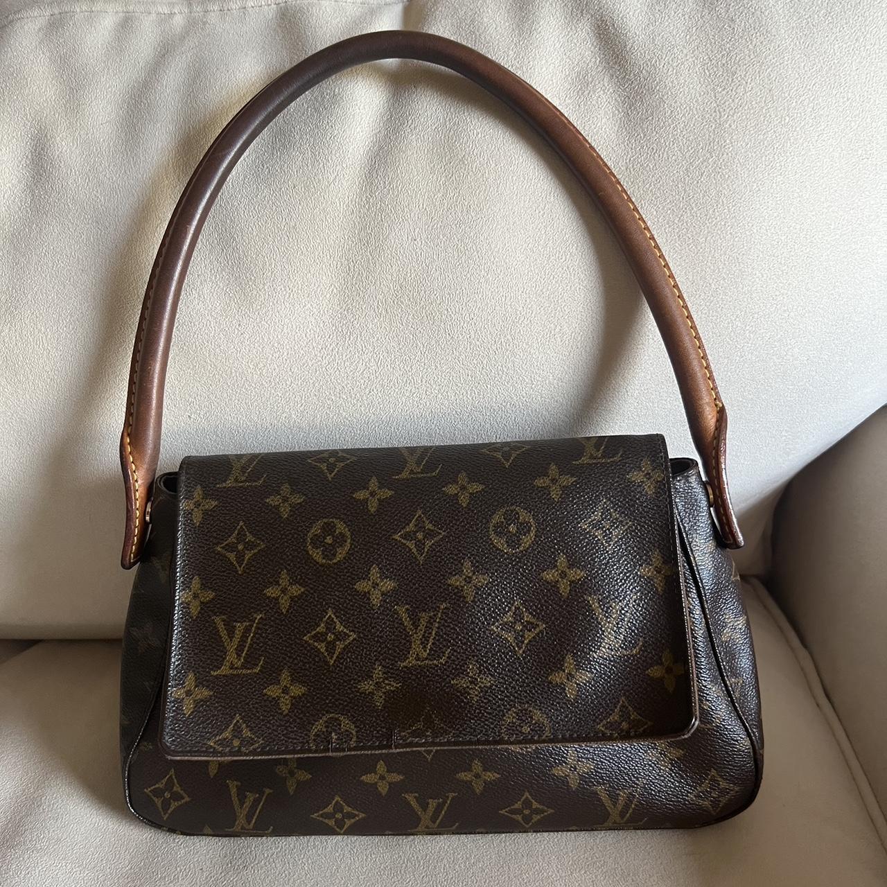 This vintage Louis Vuitton monogram mini looping bag - Depop