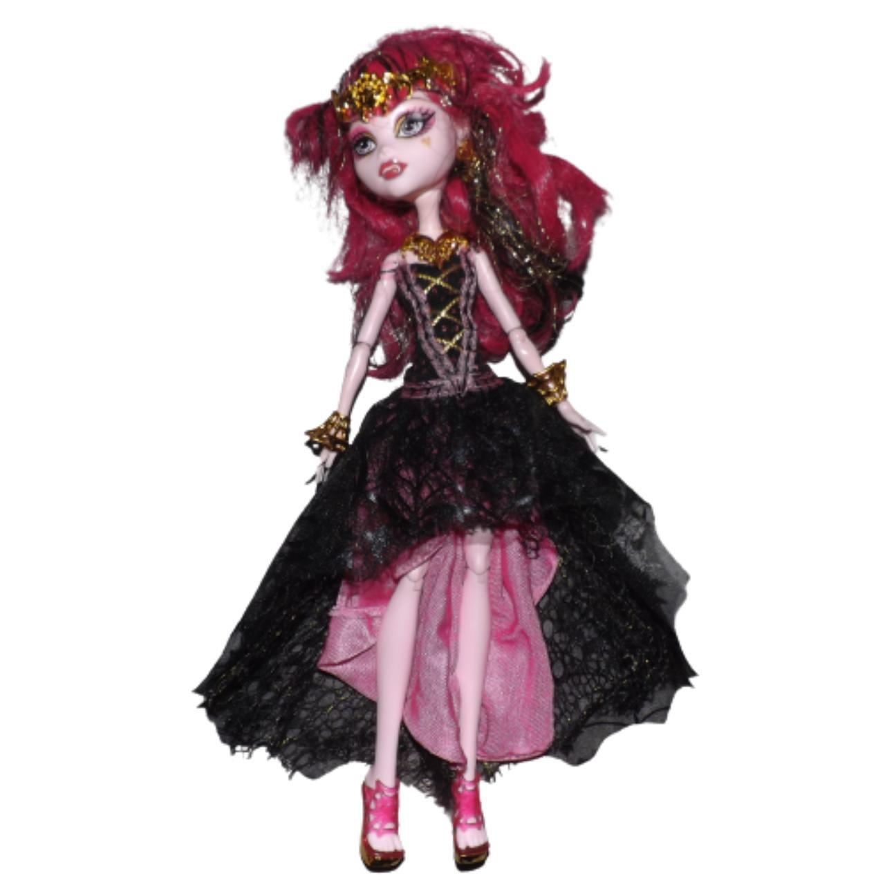 Monster High 13 Wishes Haunt The Casbah Draculaura... - Depop