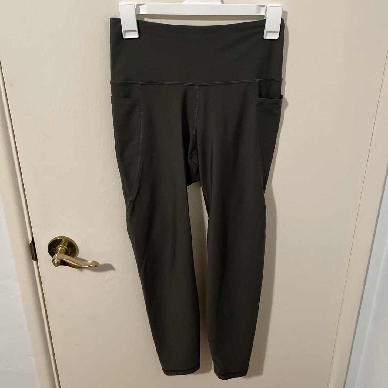 Taupe/brown old navy powersoft leggings 7/8 Used - Depop