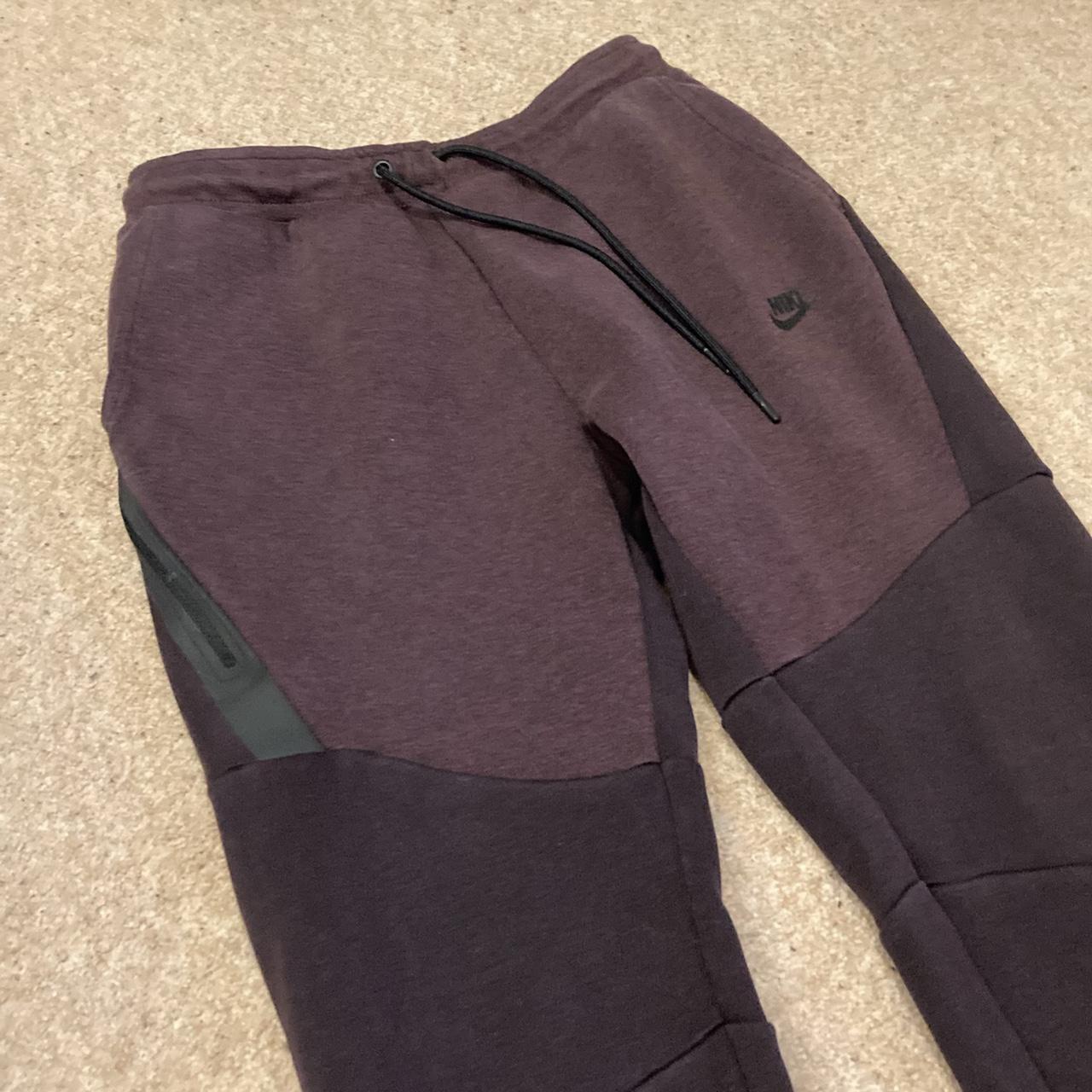 mens burgundy nike joggers