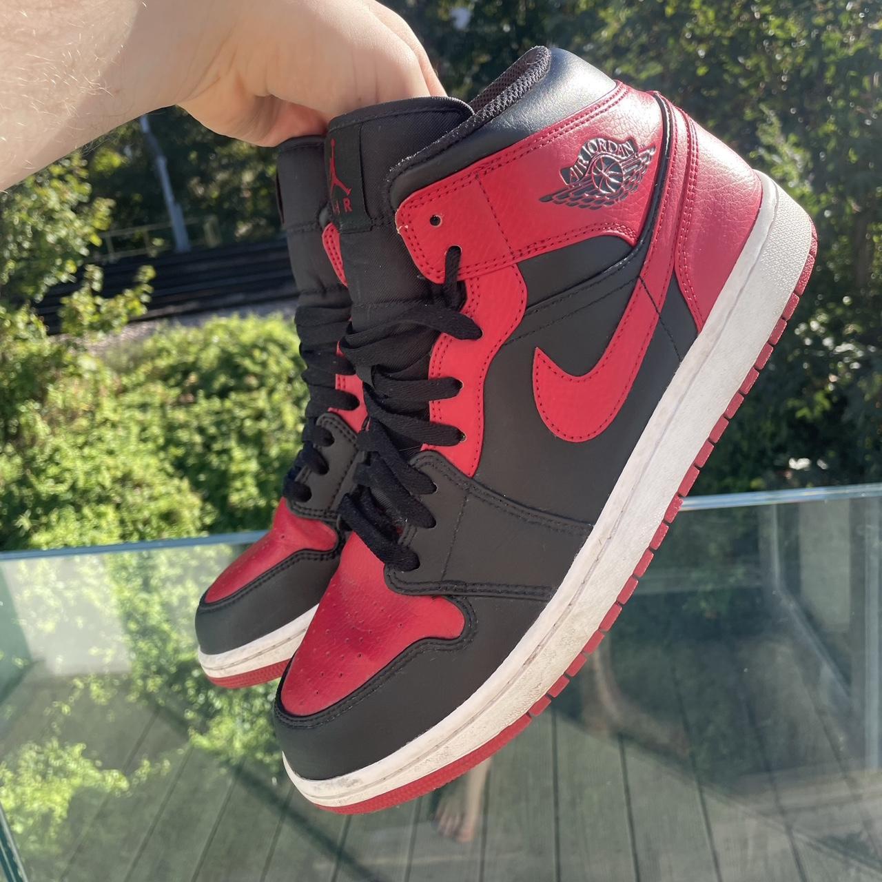 Nike Air Jordan 1 store Mid - Banned (2020)