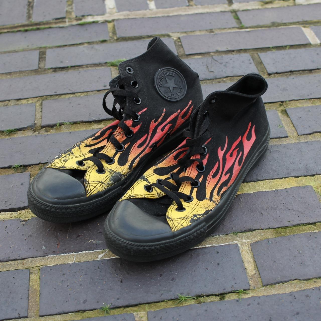 Converse chuck online taylor flames