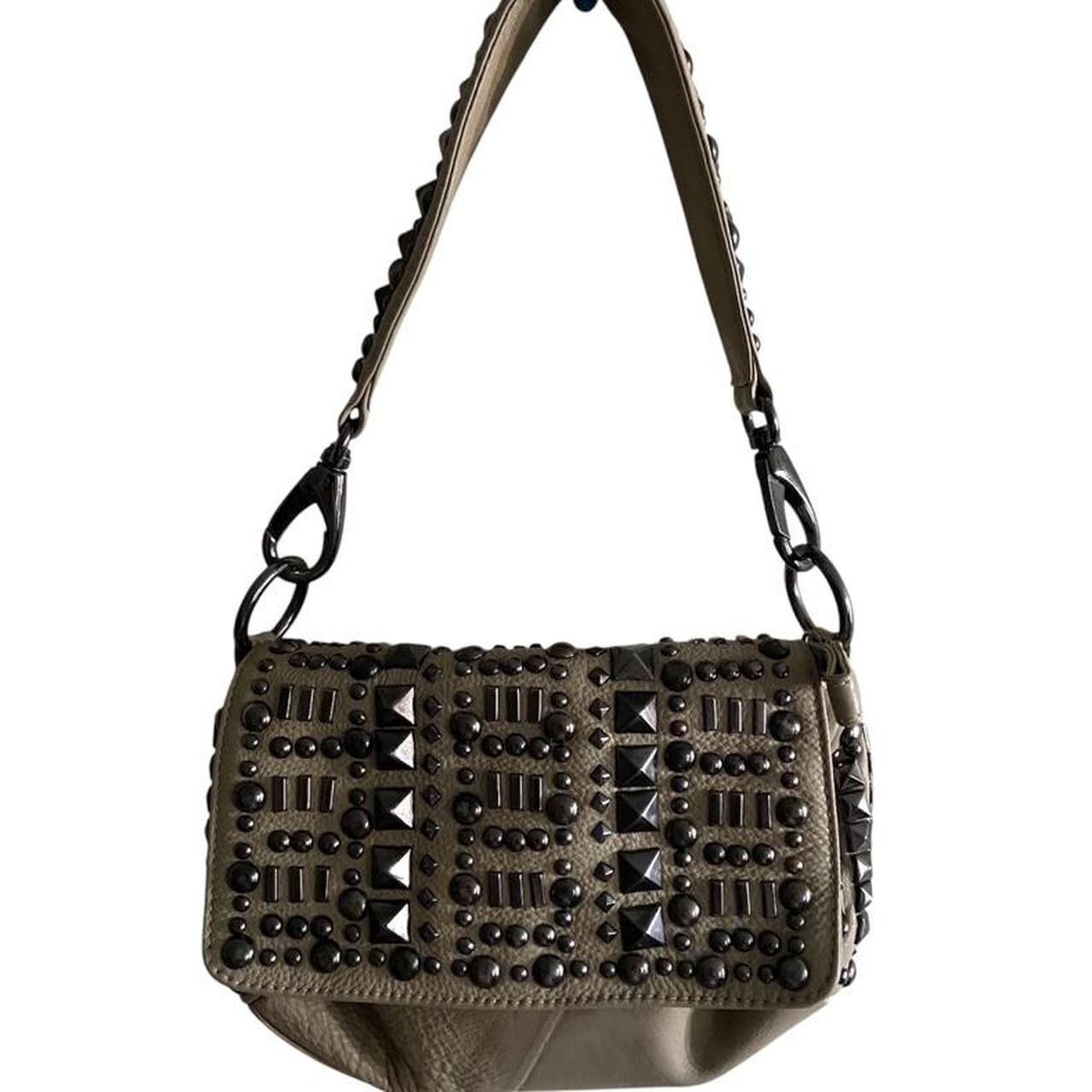 item listed by cluelessfinds