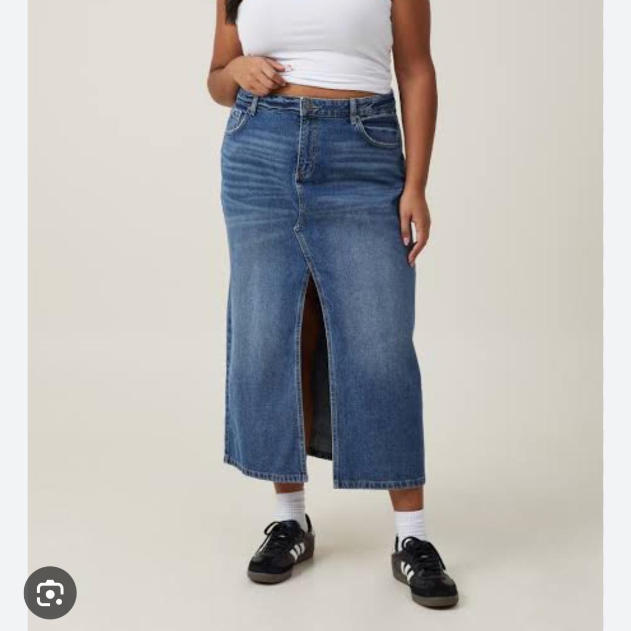 Bailey maxi denim skirt Size 20 Cotton on Depop