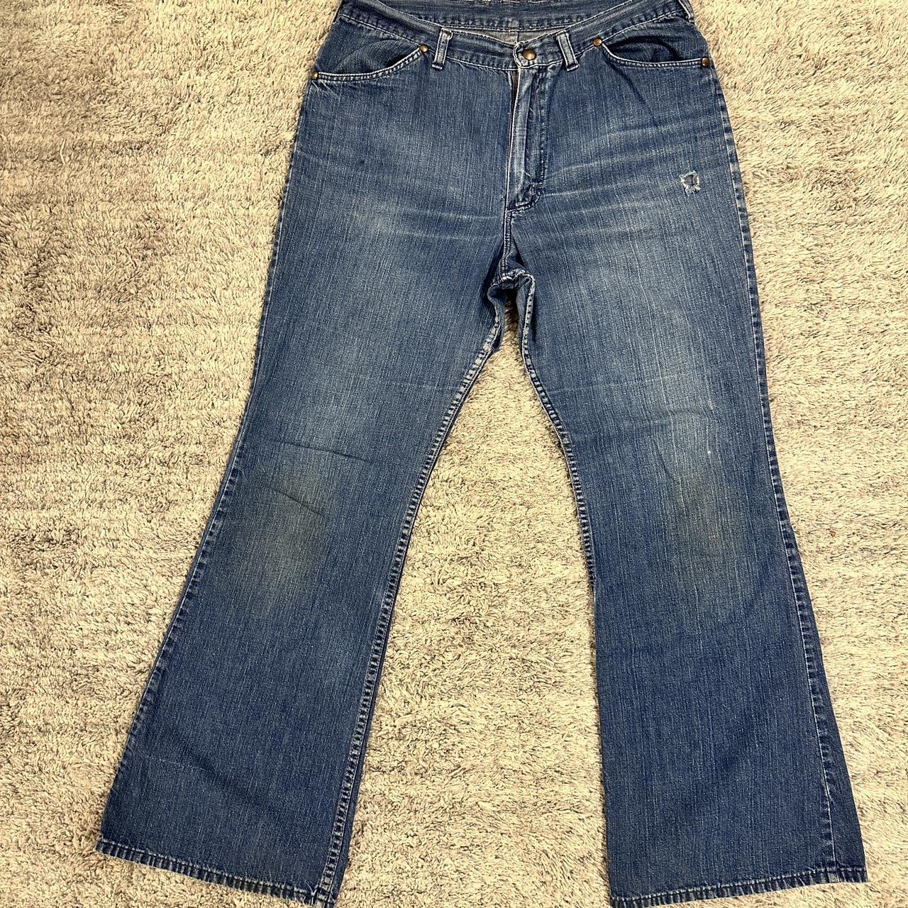 Vintage Wrangler bell bottom jeans - fits like 32 - Depop