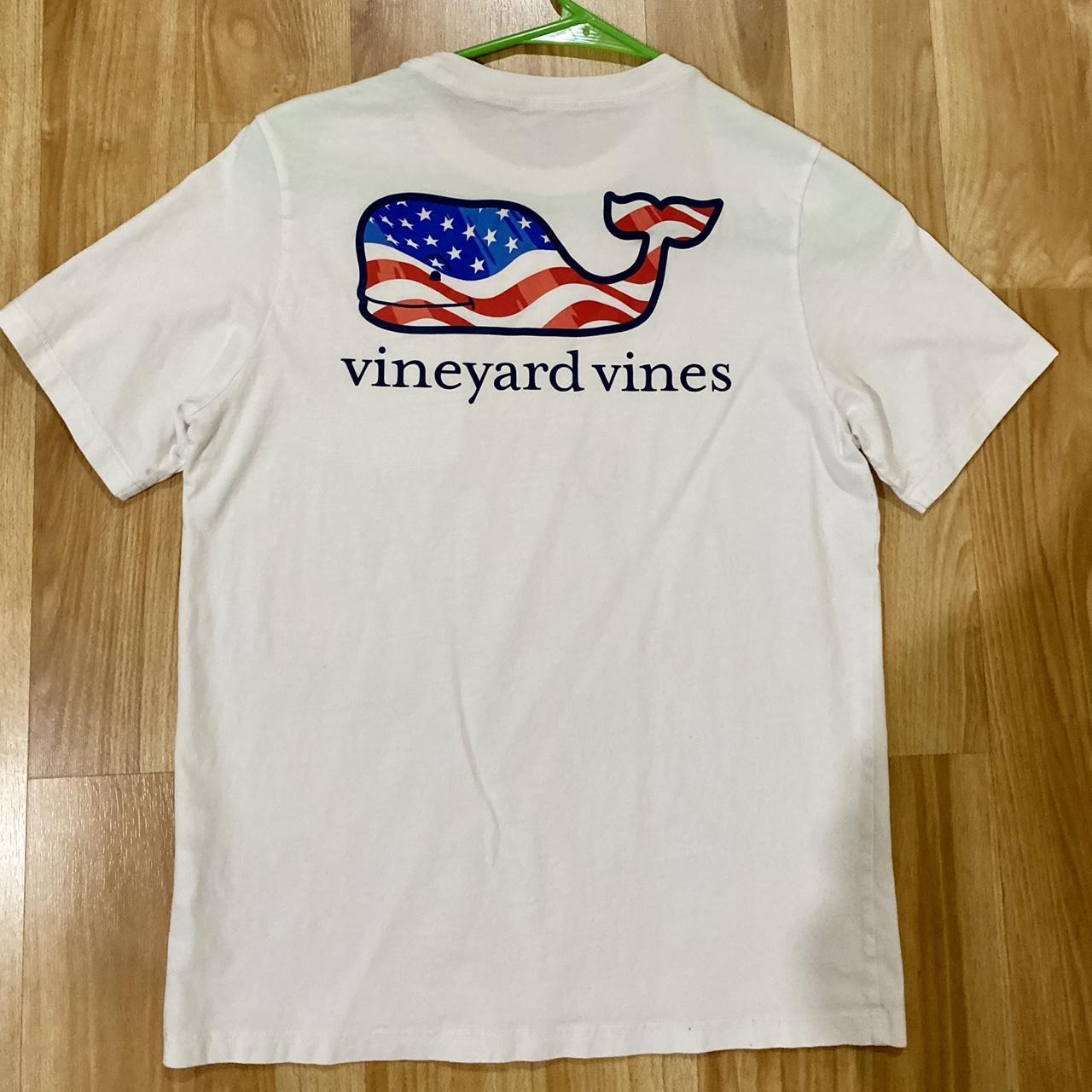 Vineyard Vines Women's White and Red T-shirt | Depop