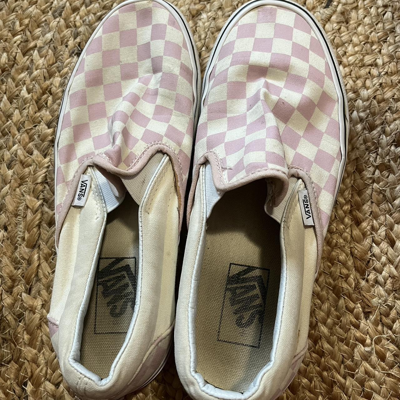 Pink and cream checkered vans hotsell