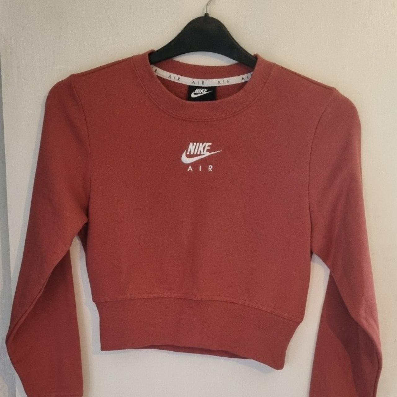 Cropped Nike Sweater Unworn Depop