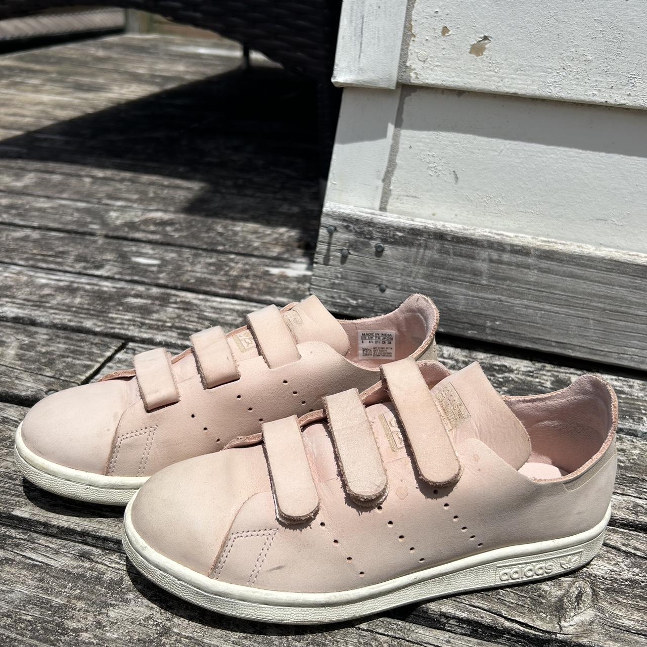 Adidas originals outlet pink velcro