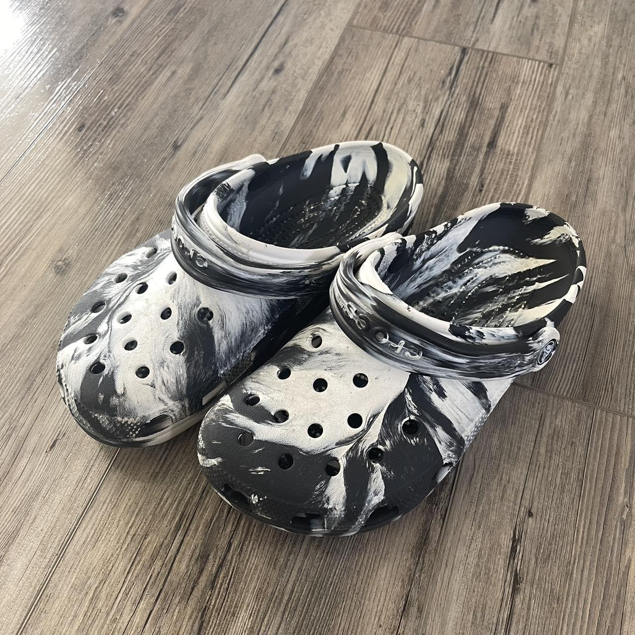 Checkered crocs clearance