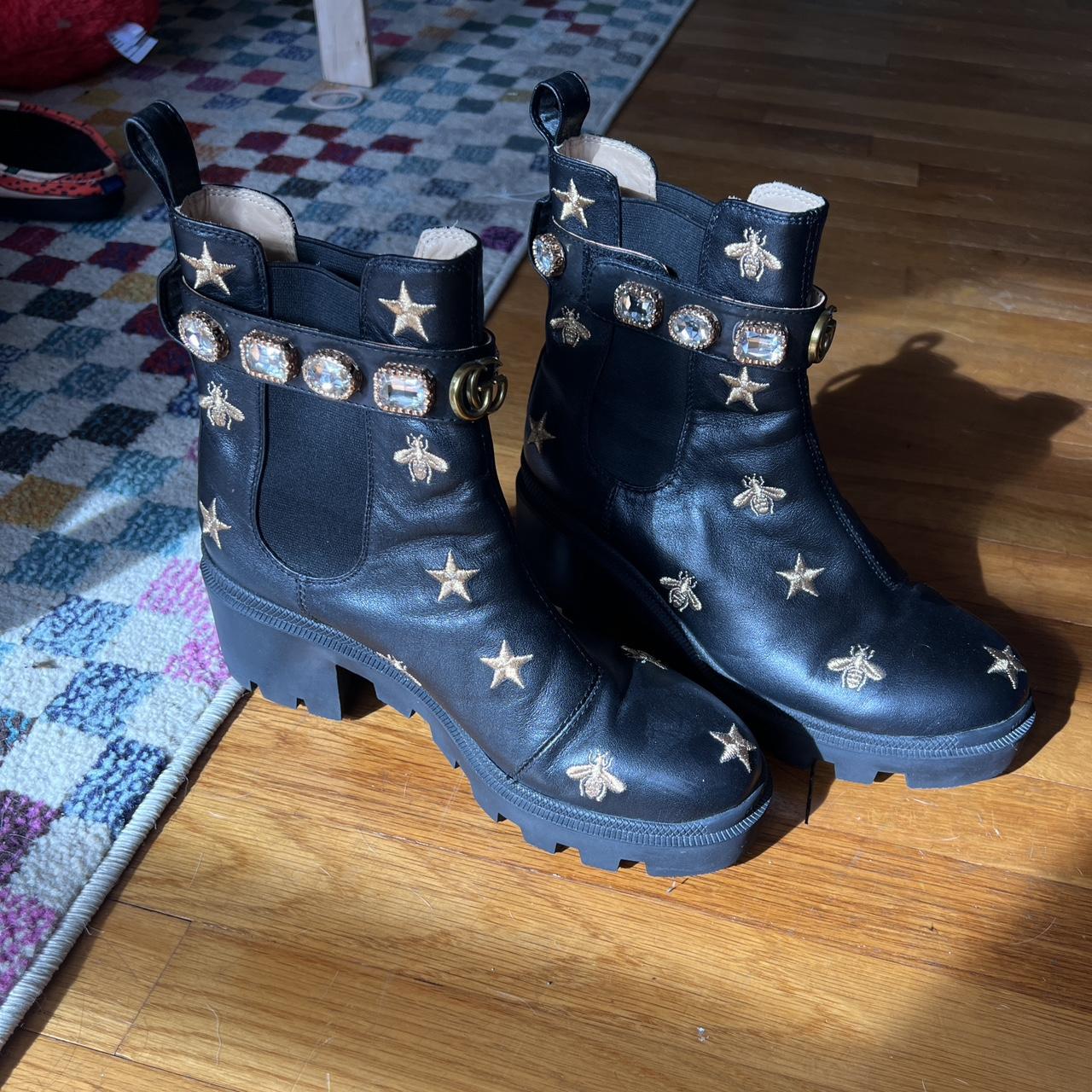 Gucci bee clearance and star boots