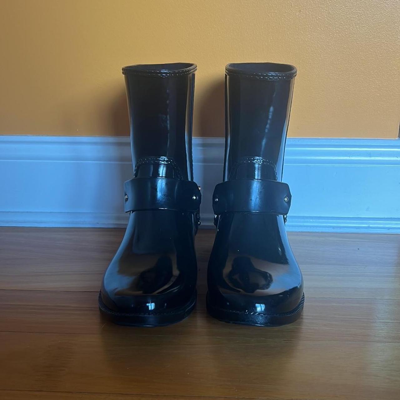 Mk rain deals boots on sale