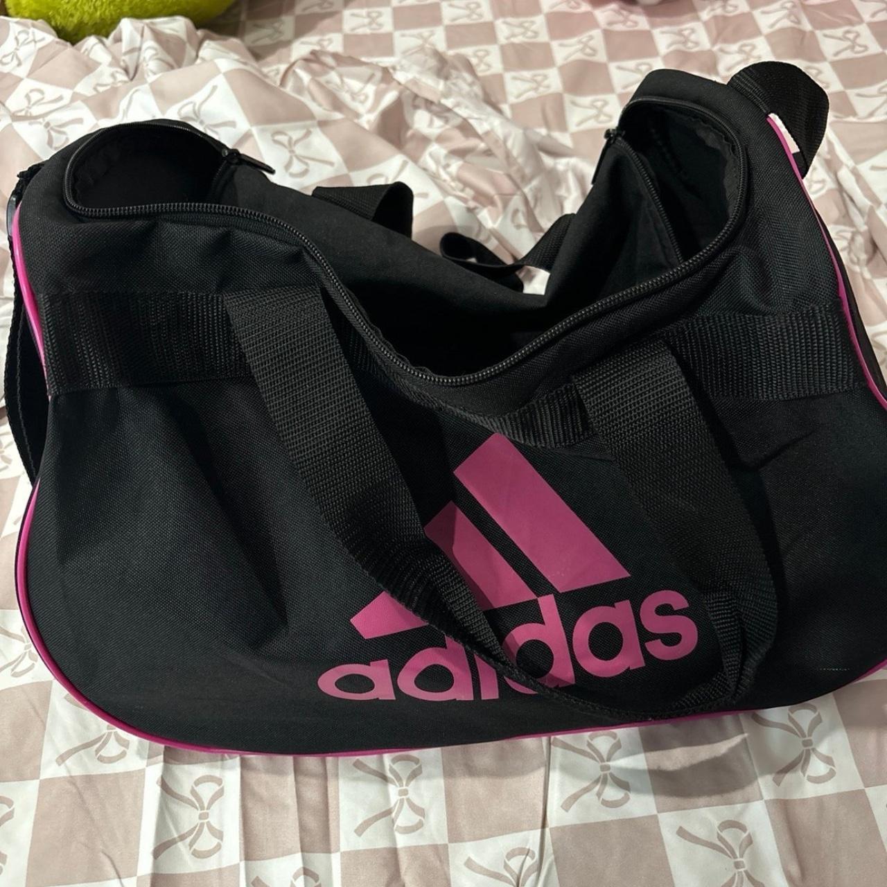 Adidas duffle bag like new Depop