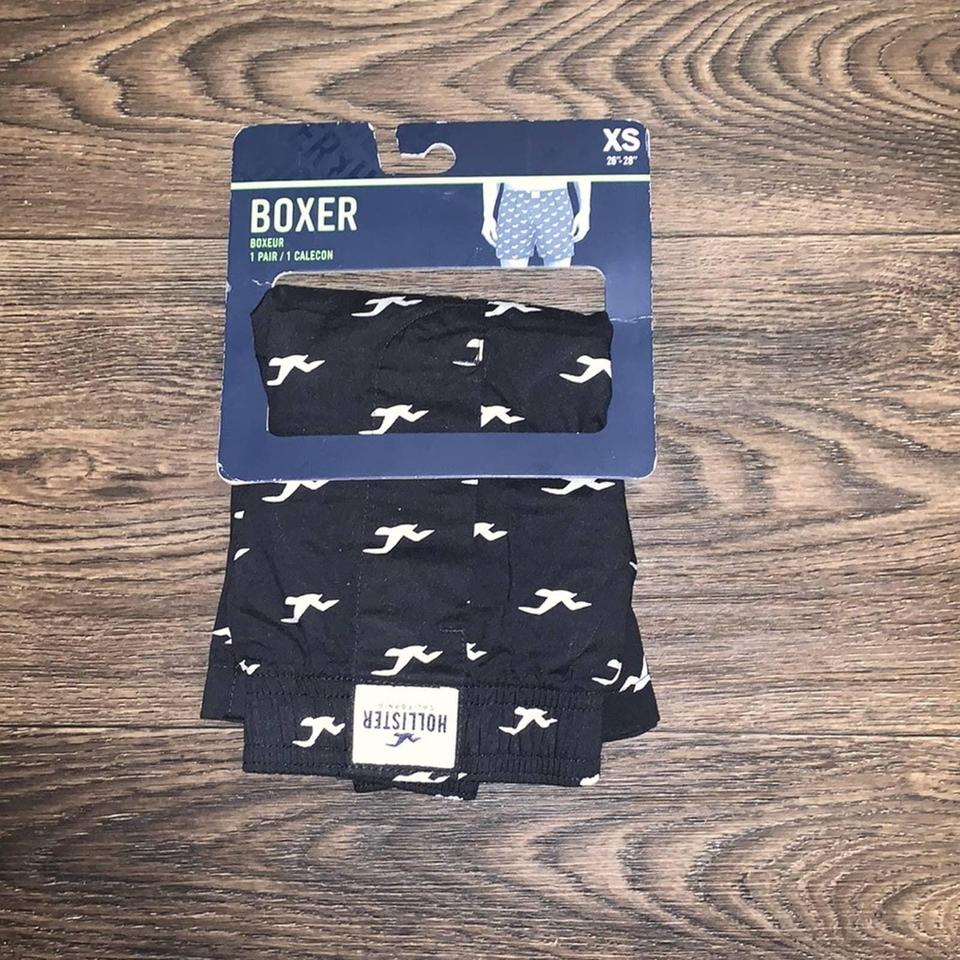 Hollister Boxers Size: XS Color: Black and - Depop