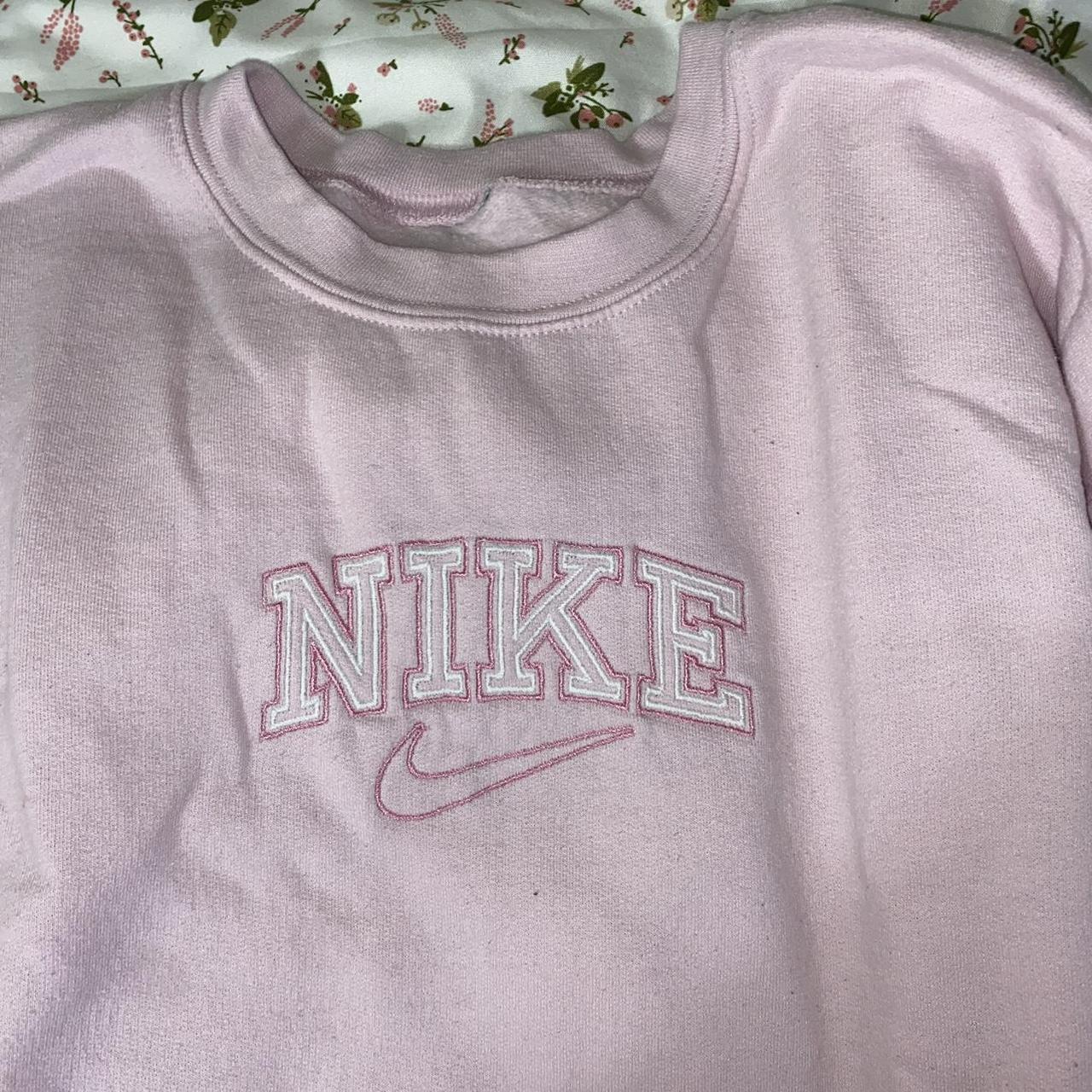 nike pink crewneck sweatshirt