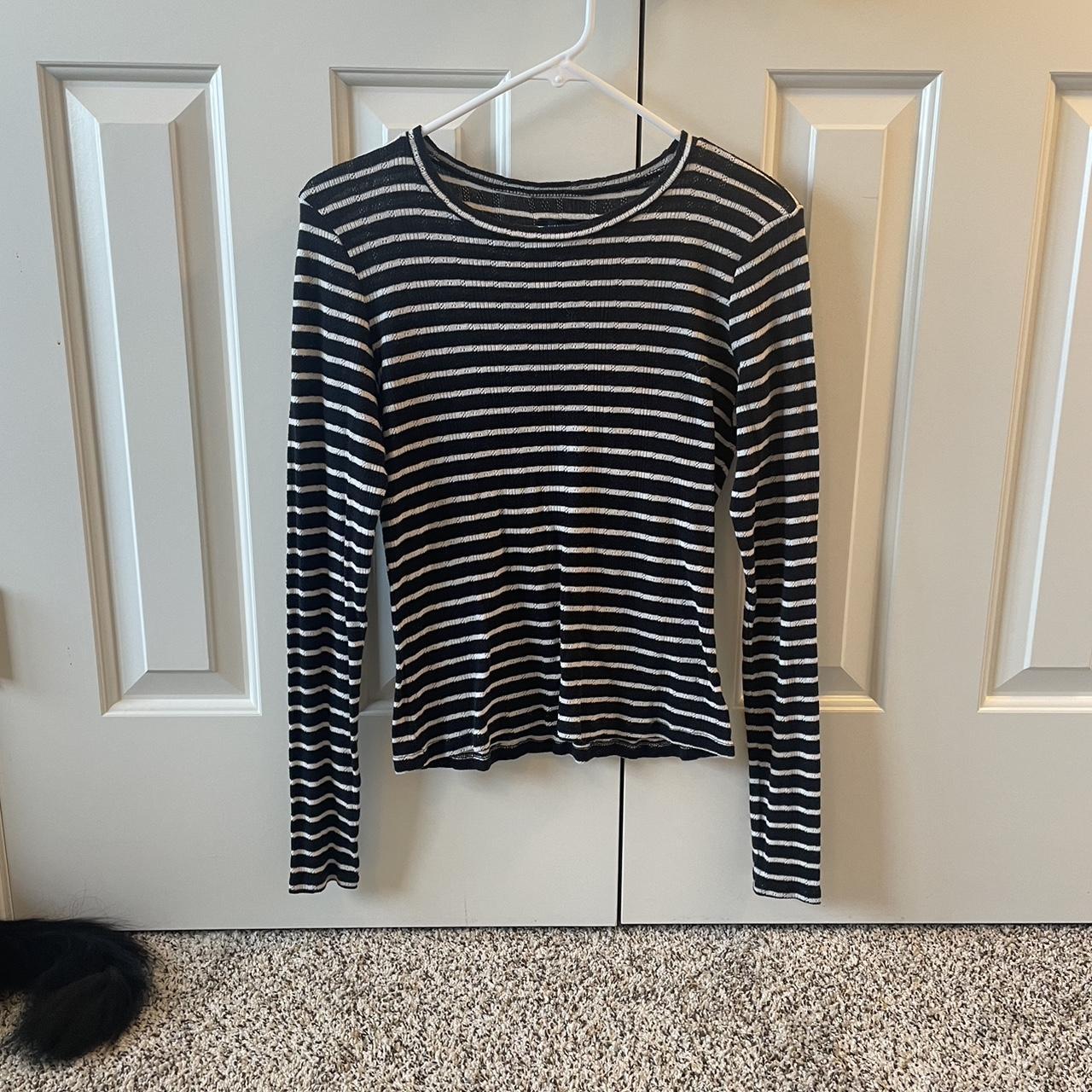 Black and white outlet striped shirt american eagle