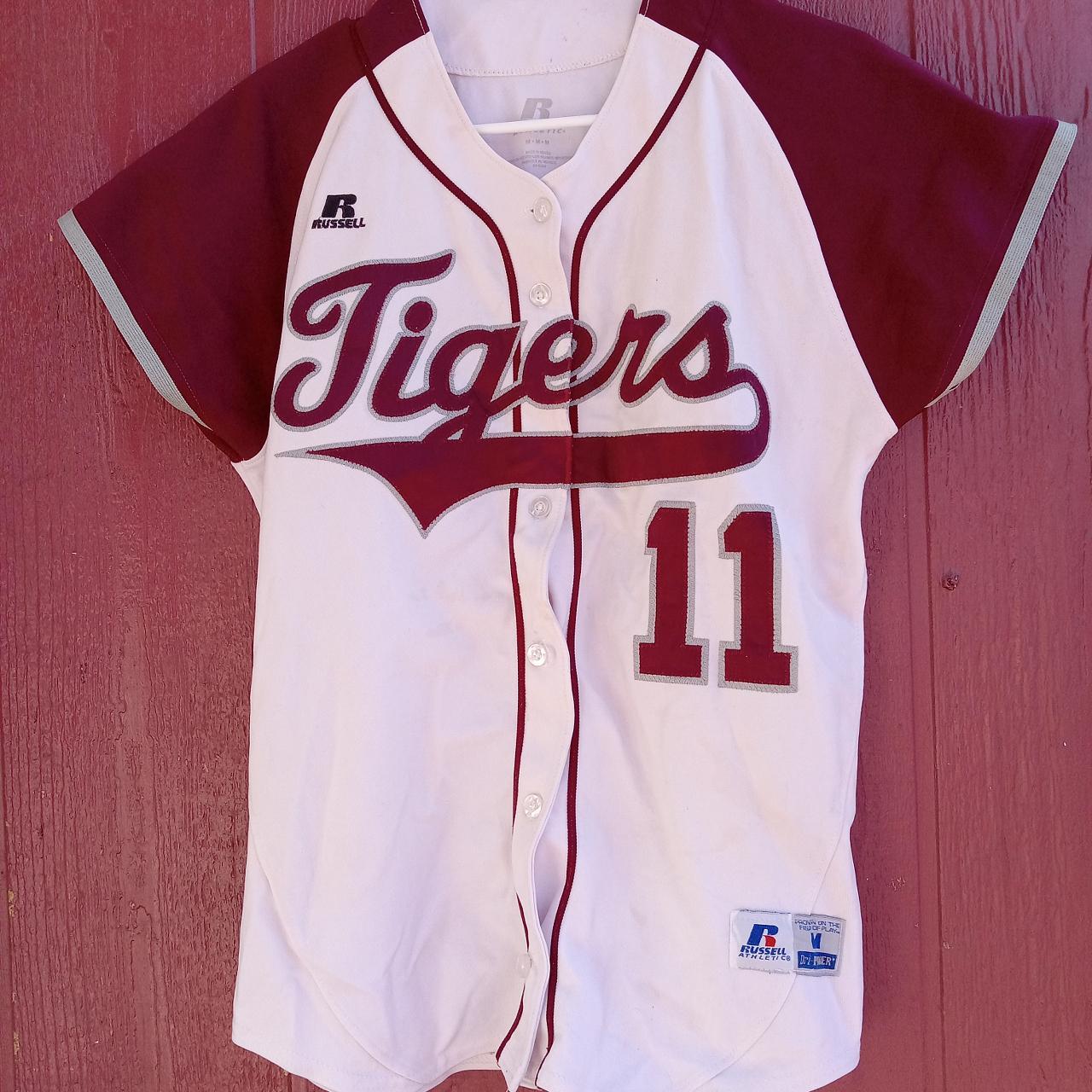 Russell Athletic Women's Tshirt Depop