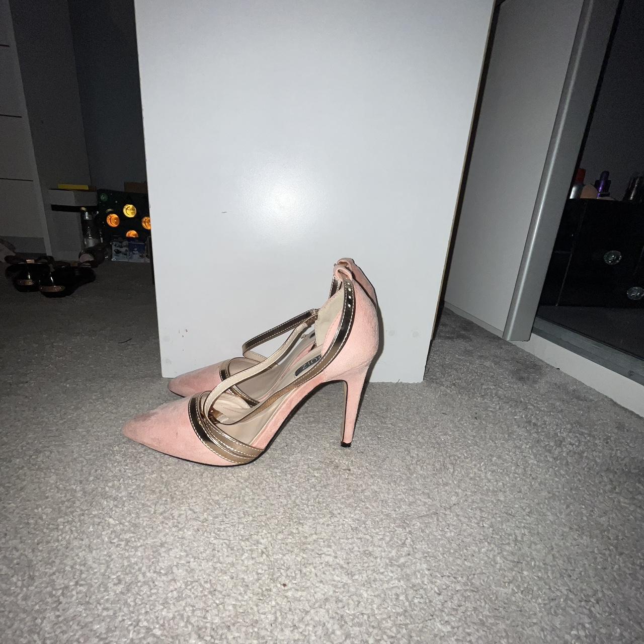 Quiz pink hot sale heels