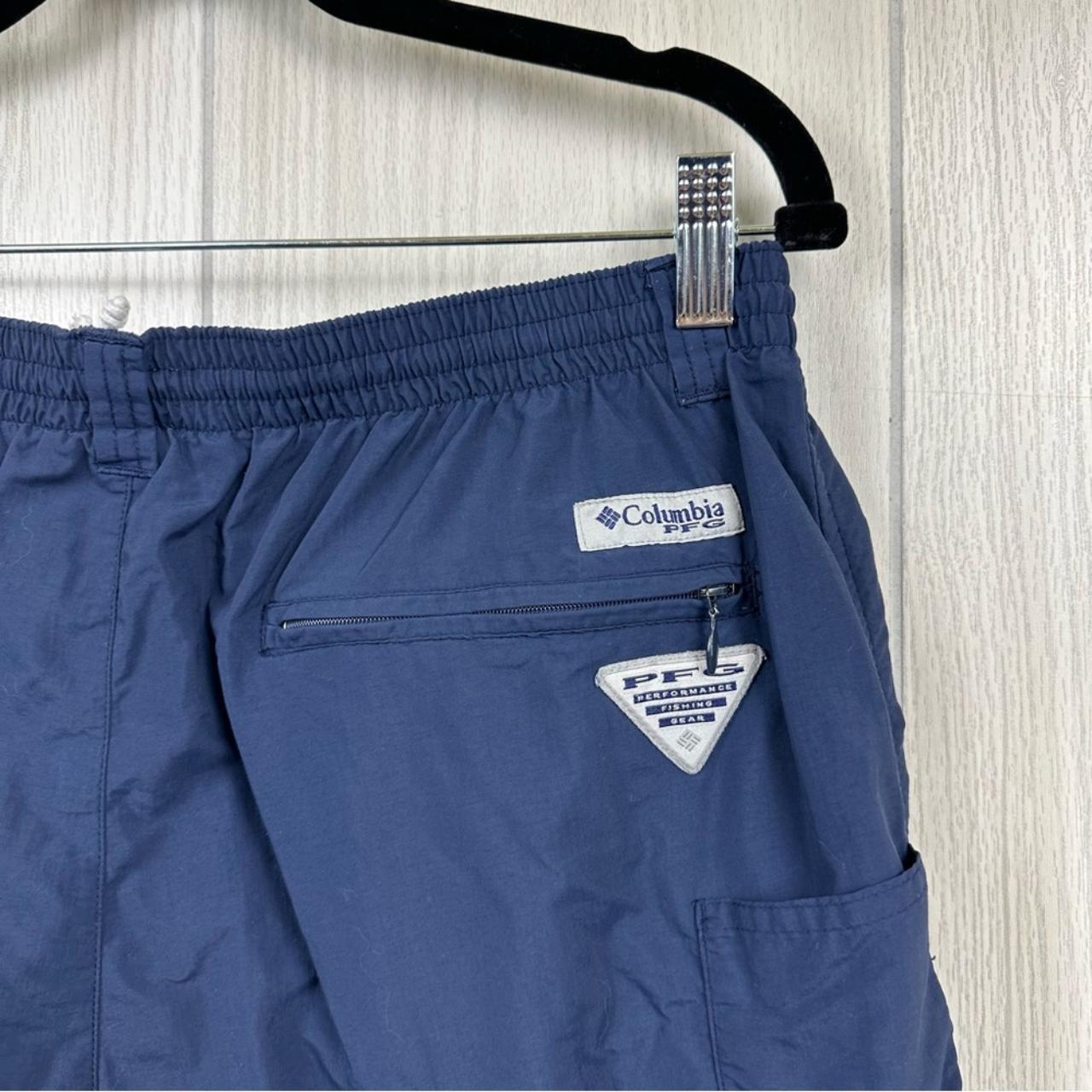 Columbia Womens Navy Blue Nylon Shorts Size 8 - Depop