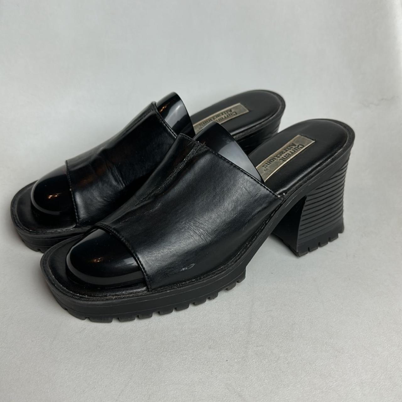 90s black best sale chunky sandals