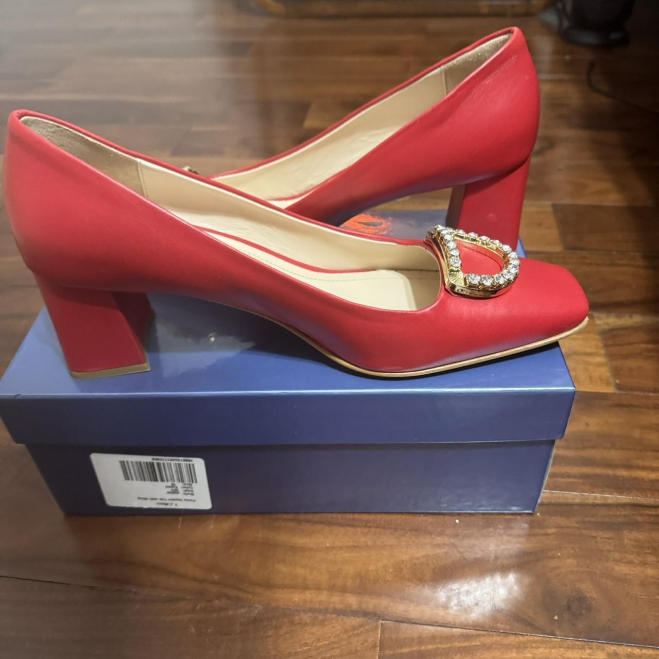 Red and gold heels with a little bling 💍