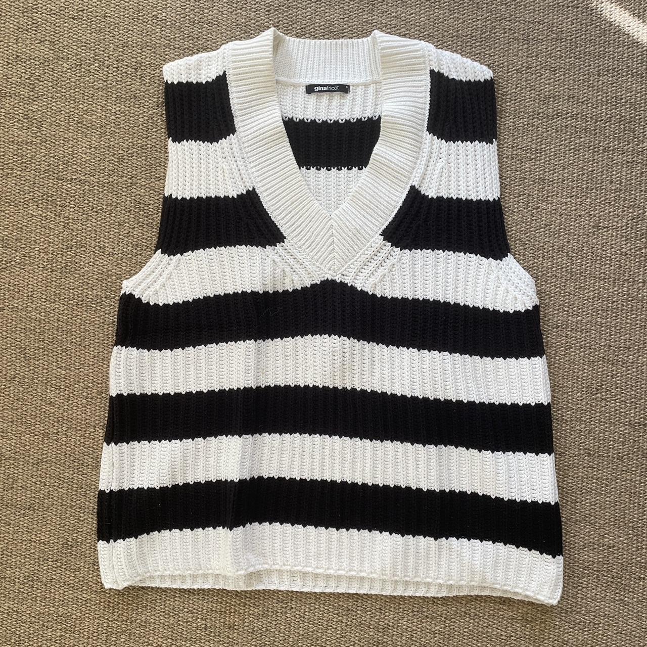 Super cozy Gina Tricot knitted vest, perfect