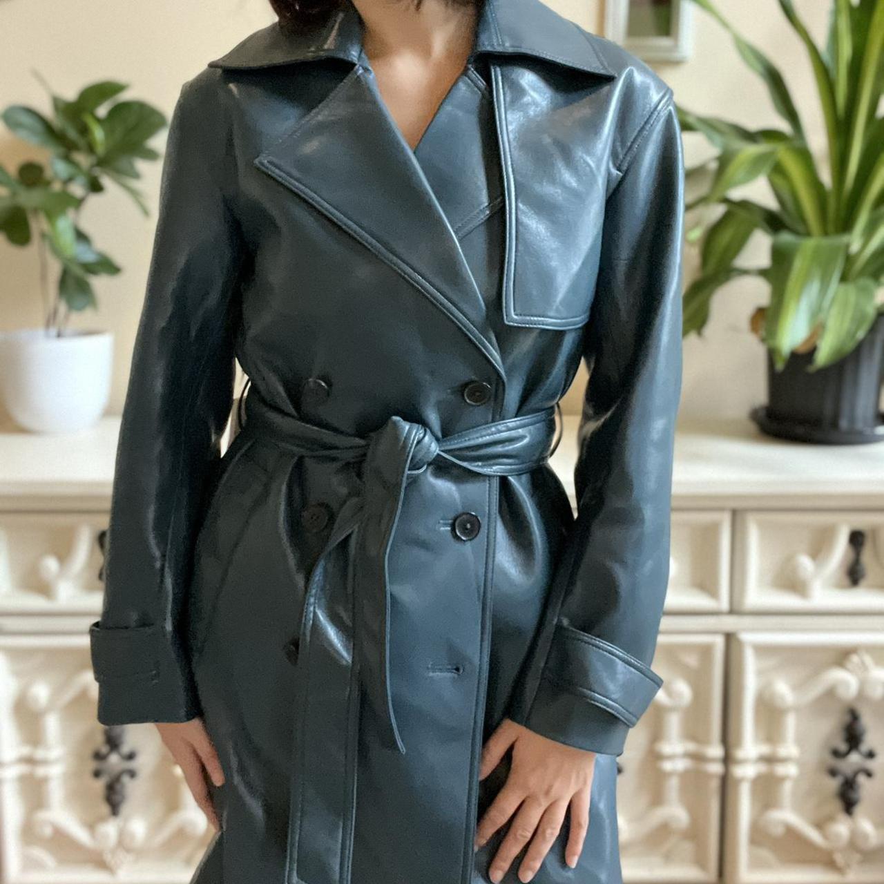 meltthelady wing collar trench coat blue