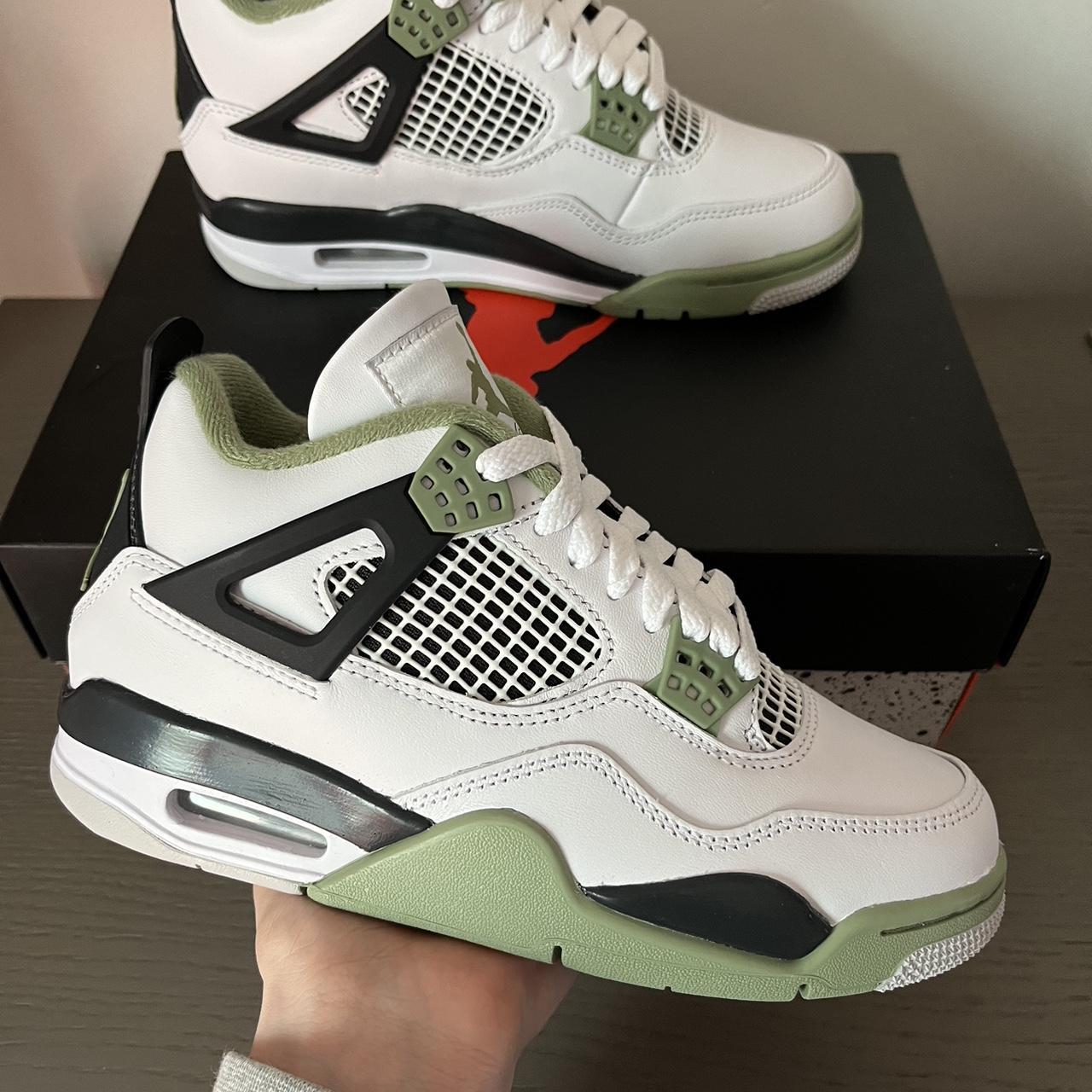 Jordan 4 Seafoam 40 Neuf 10 10 Depop   P0 