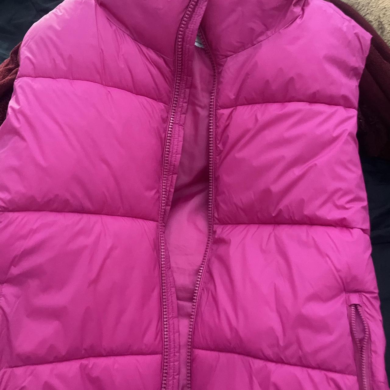 Old navy on sale pink puffer vest